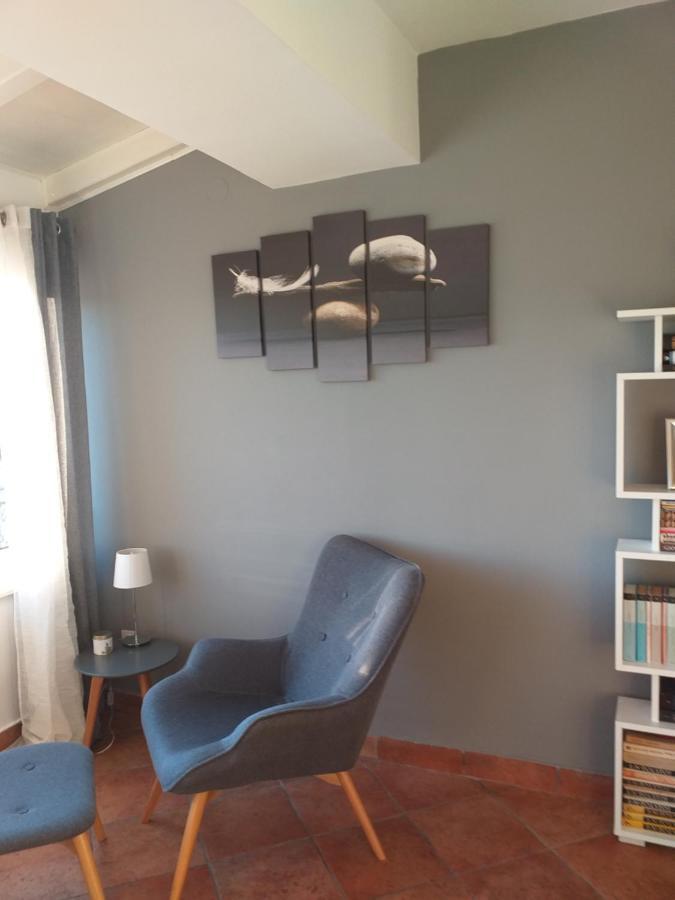 Helena Apartament *